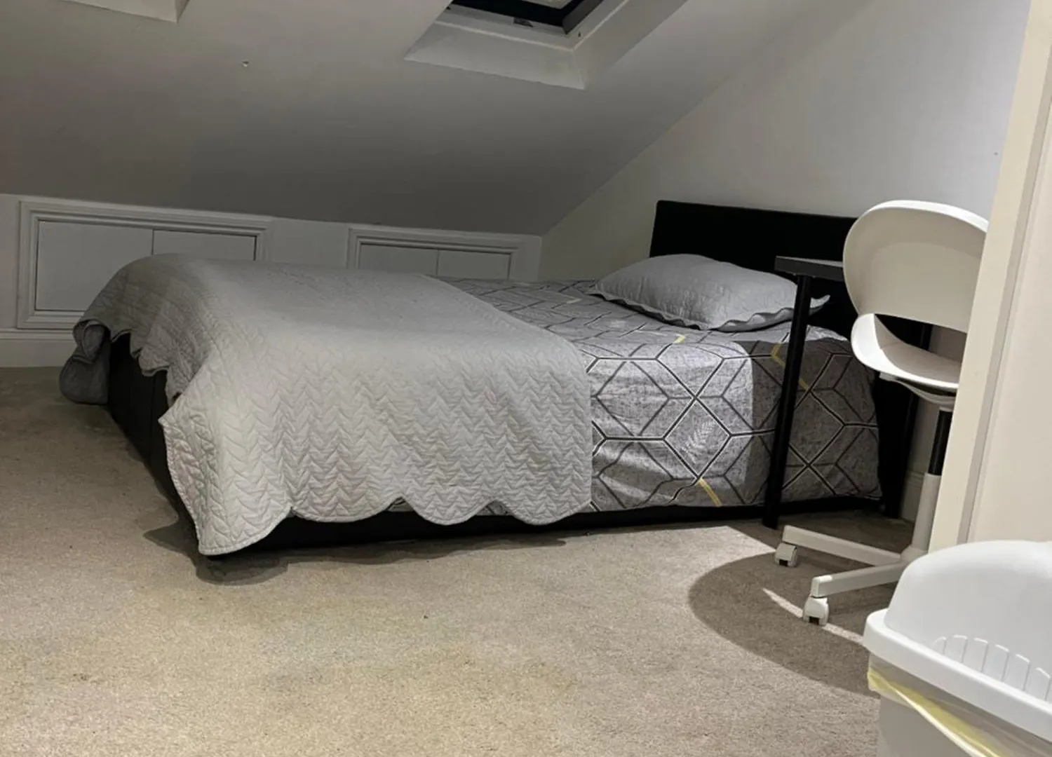 Homestay Eden House Apartment London